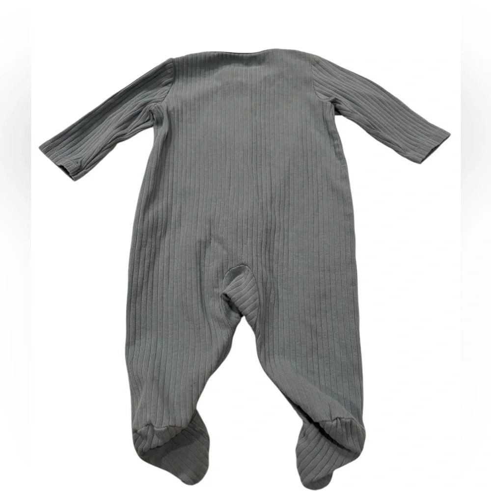 Set of 3 Carters/Emily & Oliver Zippy PJs in size 3 months and 3 to 6 months